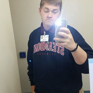 Meet your Posher, Ethan